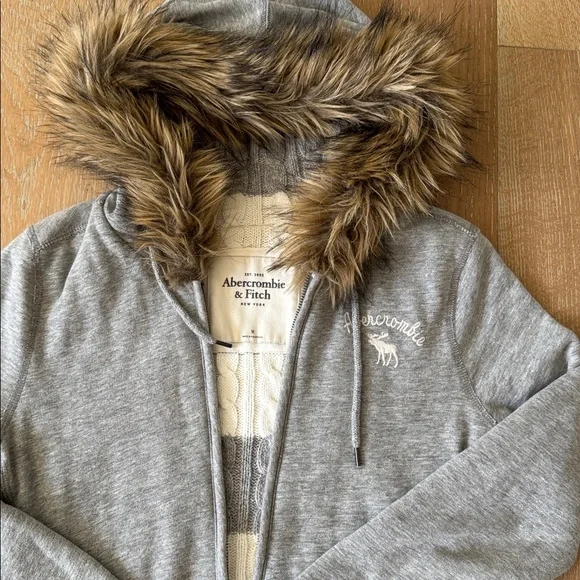 RARE Vintage Y2K Abercrombie & Fitch Fur Hood Moose Sweater Lined Hoodie M - Picture 1 of 9